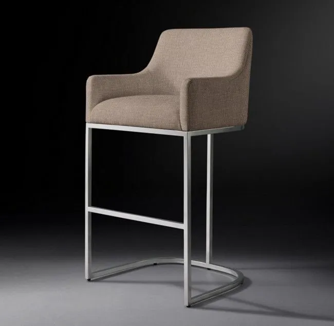 Купить Барный стул Emery Curved-Back Track Polished по цене 50 000  руб.