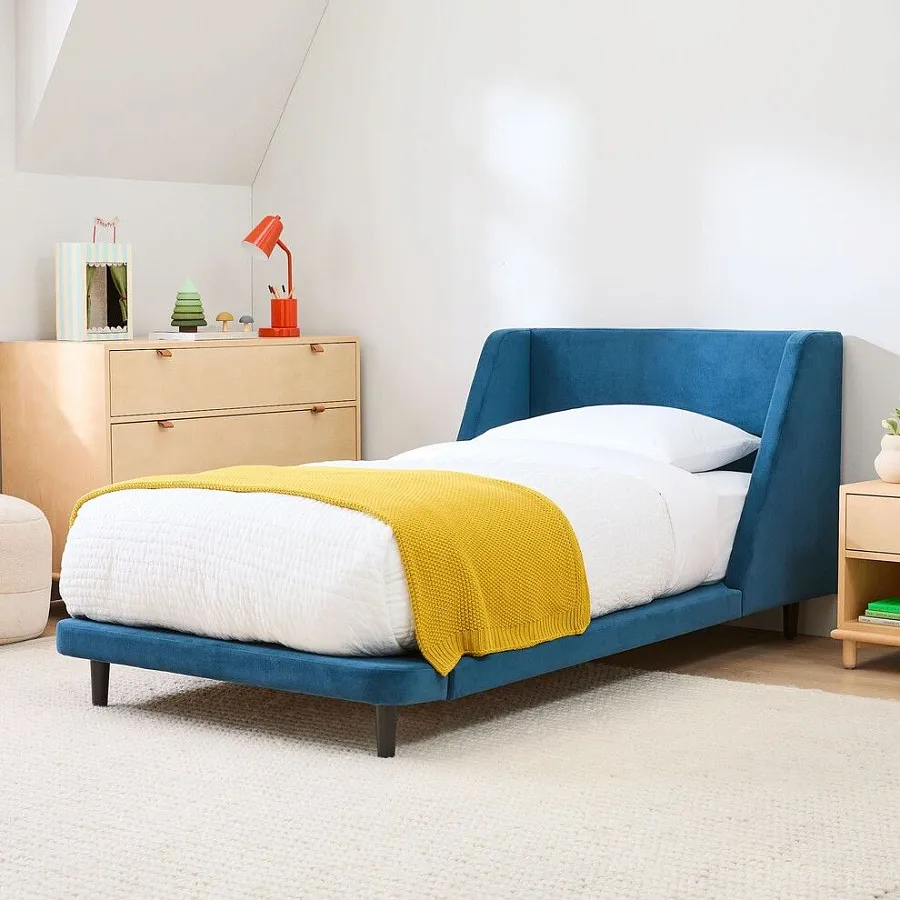 Купить Кровать двуспальная с ушками Mod Wingback по цене 88 500  руб.